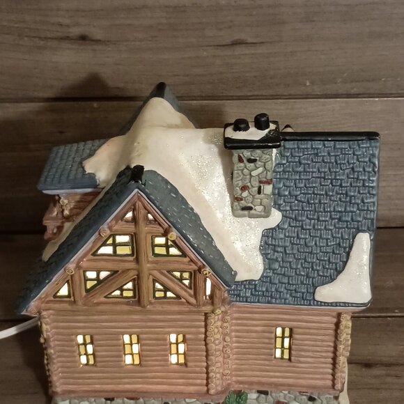 Santas Workbench Christmas Village Silver Birches Lodge Tested No Box 2003 - Picture 9 of 14